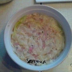 Fait maison lasagnes blanches avec jambon et fromage, plat familial réconfortant et savoureux, recette simple et gourmande à base de pâtes, jambon, béchamel et fromage, parfait pour le dîner en famille.
