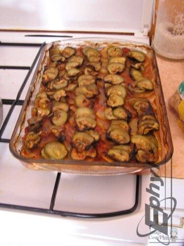 Aubergines farcies au four, plat de légumes grillés, recette familiale, cuisine maison, plat végétarien facile, déjeuner sain, idées repas, cuisine méditerranéenne, repas rapide, recette savoureuse, Com'Phyl - Photos et Recettes.