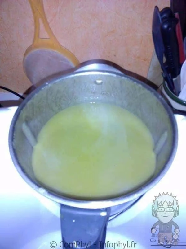 Potage aux fanes de radis, carotte