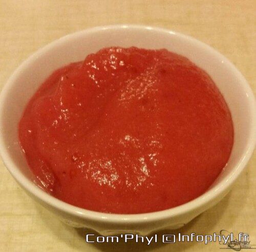 Compotes pommes groseilles