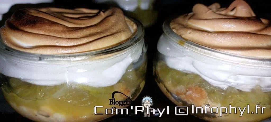 compotée de rhubarbe meringuée